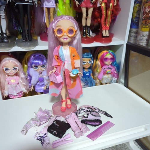 Rainbow high minnie - rainbow, doll