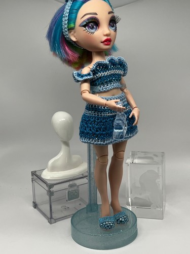 Complete outfit for - , rainbow